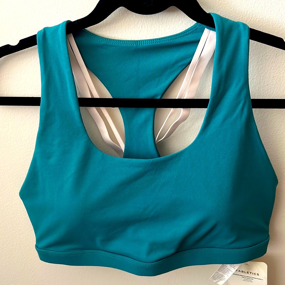 Fabletics Kessler Medium impact Sports Bra II Size L